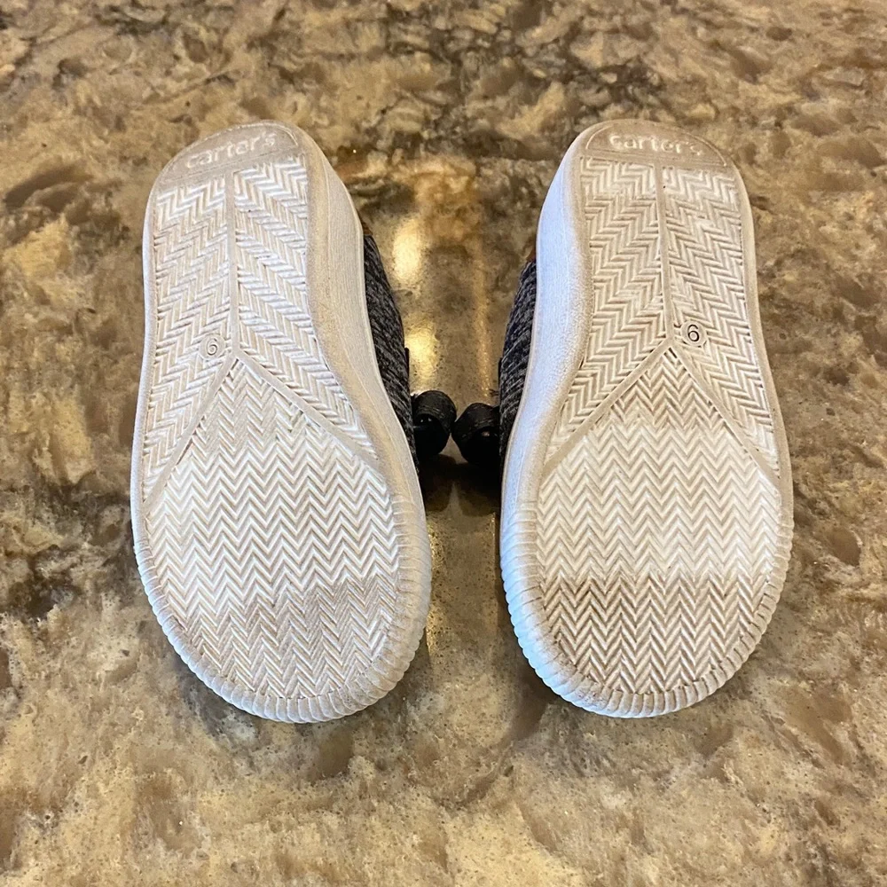 Carter's Gray Boys Sneakers (toddler 9m) and Boys Sandel Shoe (toddler 11m) - Picture 3 of 13